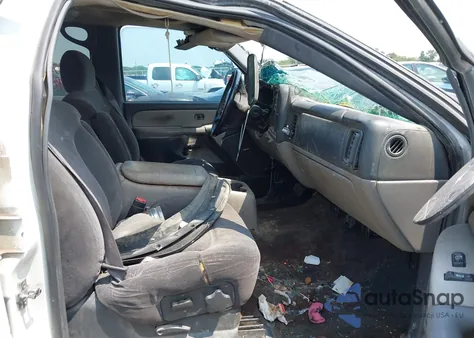 2002 Chevrolet Tahoe Ls from USA, damaged, VIN 1GNEC13Z52R258372